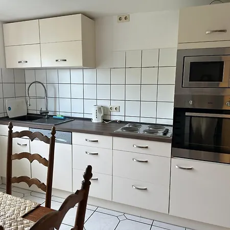 Monteurswohnung Am Schloss 4 Apartament *