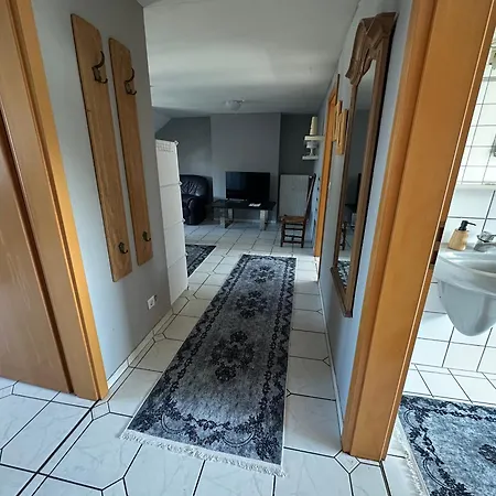 Апартаменты Monteurswohnung Am Schloss 4 *