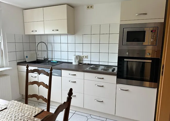 Monteurswohnung Am Schloss 4 Апартаменты *