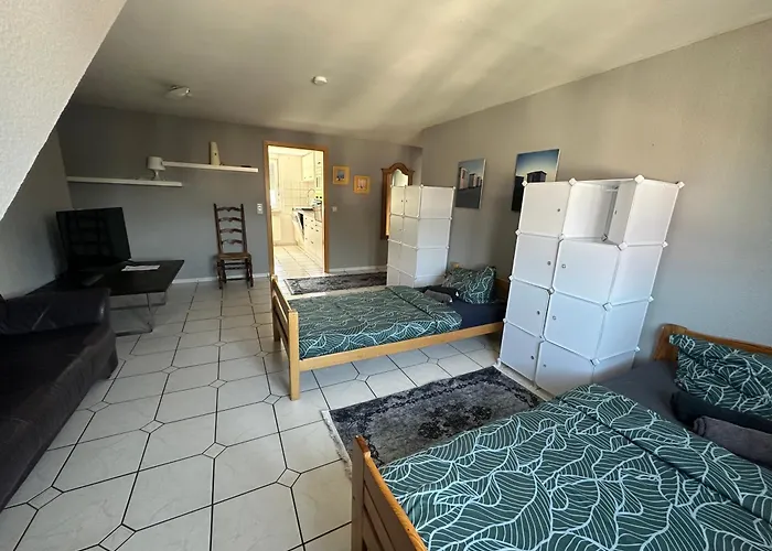 Monteurswohnung Am Schloss 4 Апартаменты Гельзенкирхен